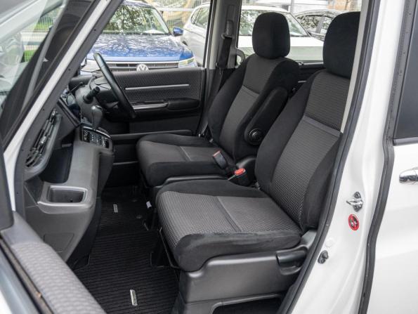 Honda Stepwgn V с пробегом 2015 года, цена 2 050 000 рублей, 106536 км, минивэн, Автокод Объявления