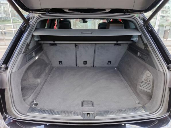 Volkswagen Touareg III с пробегом 2020 года, цена 7 090 000 рублей, 65145 км, внедорожник, Автокод Объявления
