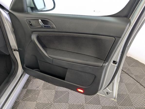 Skoda Yeti I Рестайлинг с пробегом 2014 года, цена 1 290 000 рублей, 102059 км, внедорожник, Автокод Объявления
