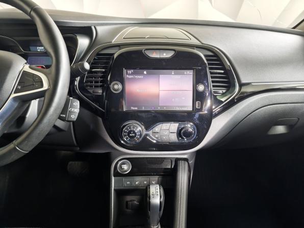 Renault Kaptur I Рестайлинг с пробегом 2021 года, цена 1 691 000 рублей, 64020 км, внедорожник, Автокод Объявления