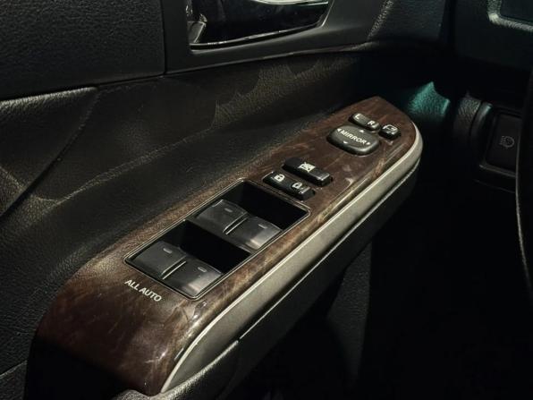Toyota Camry VII (XV50) Рестайлинг с пробегом 2015 года, цена 1 989 000 рублей, 163126 км, седан, Автокод Объявления