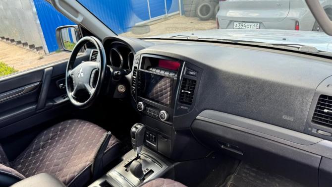 Mitsubishi Pajero IV с пробегом 2011 года, цена 2 000 000 рублей, 108393 км, внедорожник, Автокод Объявления