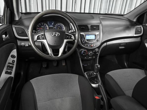 Hyundai Solaris I с пробегом 2012 года, цена 915 000 рублей, 169180 км, седан, Автокод Объявления