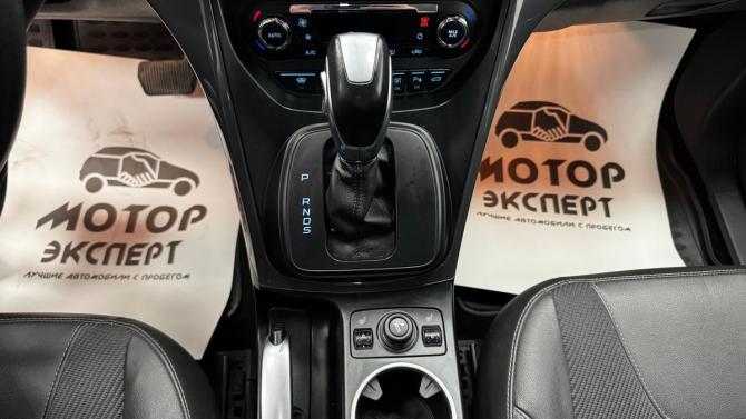 Ford Kuga II с пробегом 2013 года, цена 1 290 000 рублей, 118051 км, внедорожник, Автокод Объявления