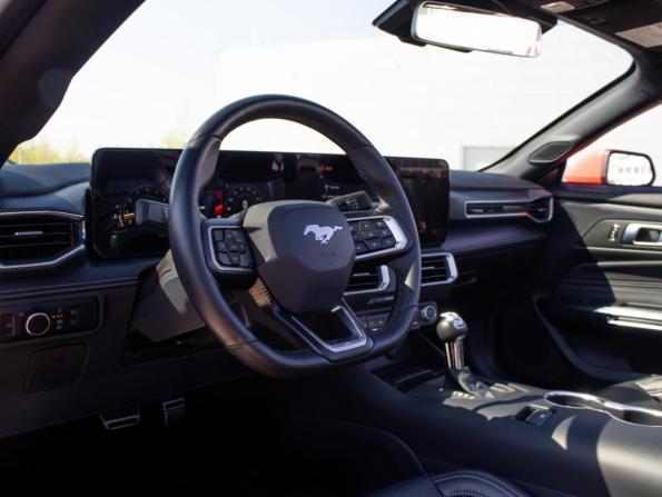 Ford Mustang VII с пробегом 2024 года, цена 7 150 000 рублей, 17540 км, кабриолет, Автокод Объявления