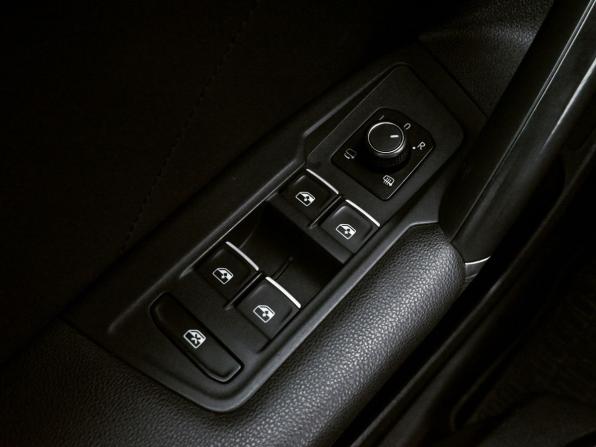 Volkswagen Tiguan II с пробегом 2018 года, цена 2 141 000 рублей, 154581 км, внедорожник, Автокод Объявления