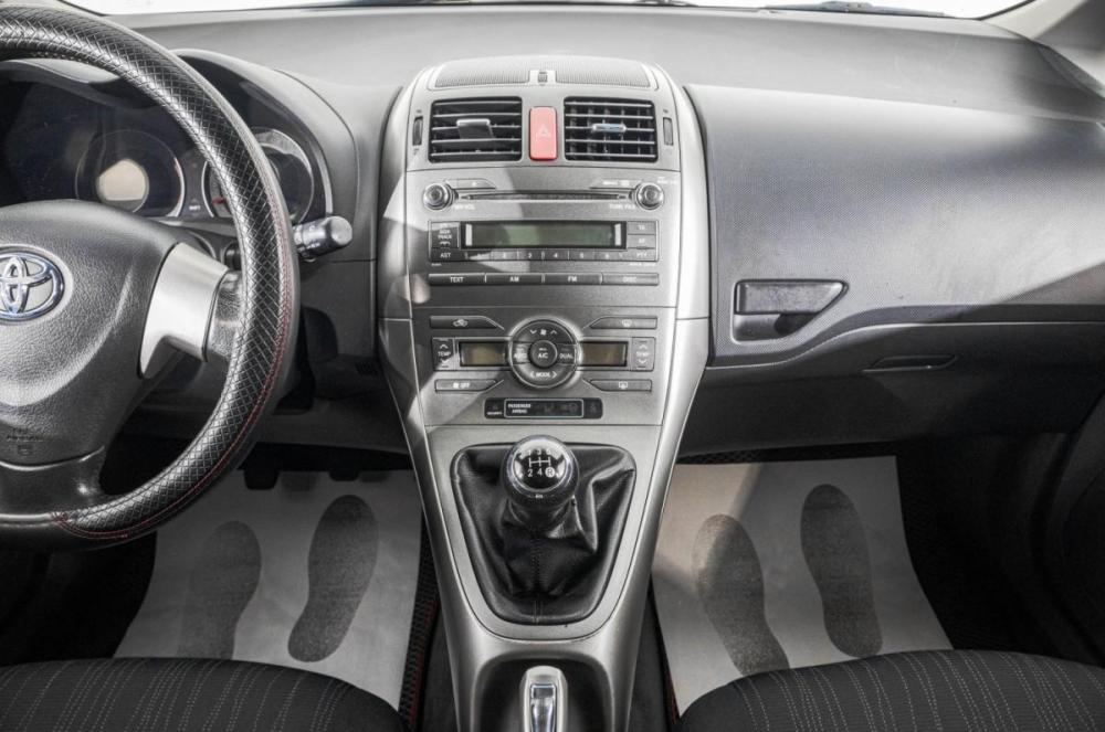 Toyota Auris I Барнаул  - изображение 17