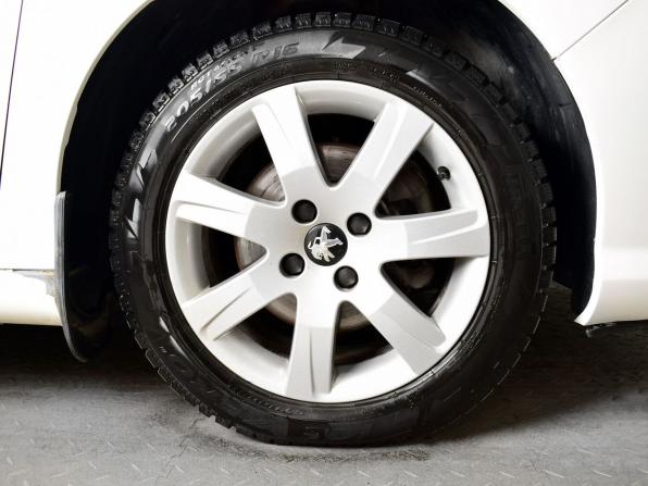 Peugeot 408 I с пробегом 2014 года, цена 899 995 рублей, 127915 км, седан, Автокод Объявления