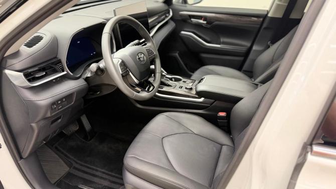 Toyota Highlander IV (XU70) с пробегом 2026 года, цена 5 550 000 рублей, 25 км, внедорожник, Автокод Объявления