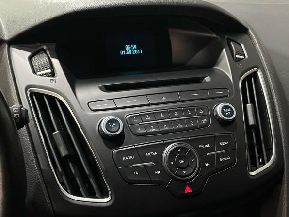Ford Focus III Рестайлинг с пробегом 2017 года, цена 1 098 000 рублей, 115307 км, седан, Автокод Объявления