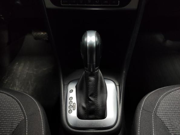 Volkswagen Polo V Рестайлинг с пробегом 2016 года, цена 1 200 000 рублей, 129000 км, седан, Автокод Объявления