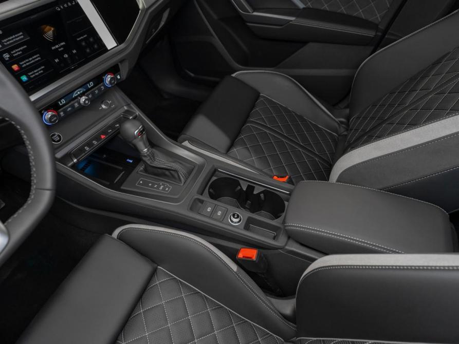 Audi Q3 II (F3) Москва  - изображение 17