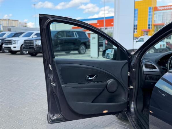 Renault Fluence I Рестайлинг с пробегом 2013 года, цена 750 000 рублей, 209235 км, седан, Автокод Объявления