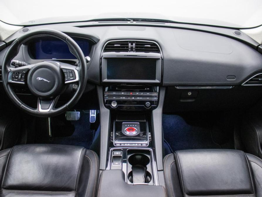 Jaguar F-Pace I Москва  - изображение 13