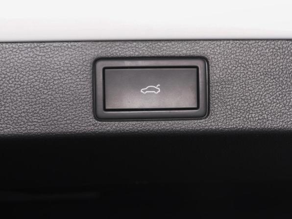 Volkswagen Tavendor I с пробегом 2023 года, цена 5 039 000 рублей, 52421 км, внедорожник, Автокод Объявления