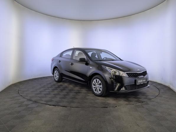 Kia Rio IV Рестайлинг с пробегом 2020 года, цена 1 700 000 рублей, 31915 км, седан, Автокод Объявления