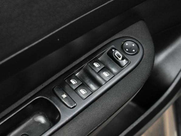 Peugeot 307 I Рестайлинг с пробегом 2006 года, цена 300 000 рублей, 163399 км, хэтчбек, Автокод Объявления