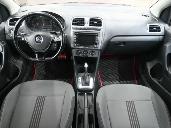 Volkswagen Polo V Рестайлинг с пробегом 2016 года, цена 1 229 900 рублей, 148000 км, седан, Автокод Объявления