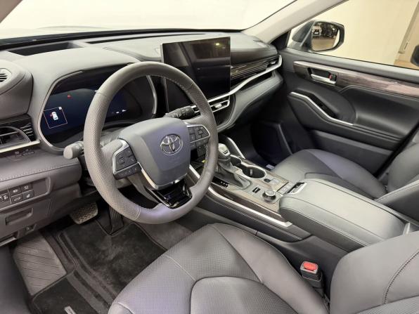 Toyota Highlander IV (XU70) с пробегом 2026 года, цена 5 500 000 рублей, 33 км, внедорожник, Автокод Объявления