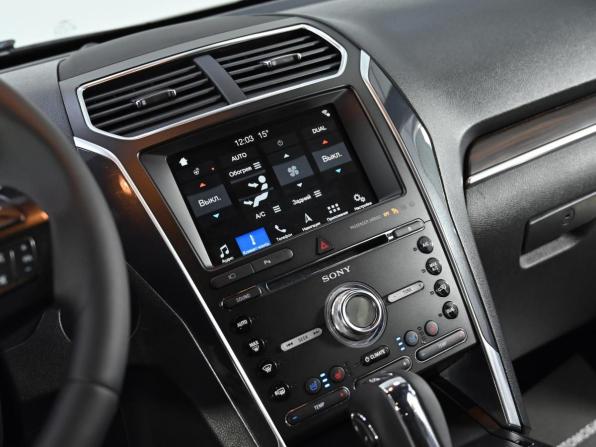 Ford Explorer V Рестайлинг с пробегом 2018 года, цена 2 249 000 рублей, 105000 км, внедорожник, Автокод Объявления