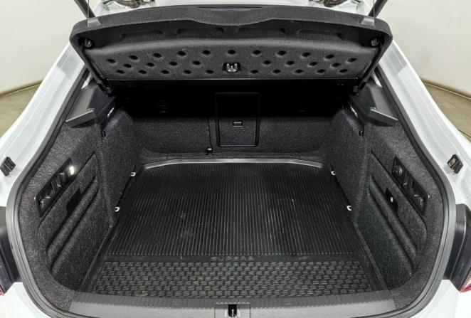 Skoda Superb III Рестайлинг с пробегом 2019 года, цена 2 830 000 рублей, 63000 км, лифтбек, Автокод Объявления