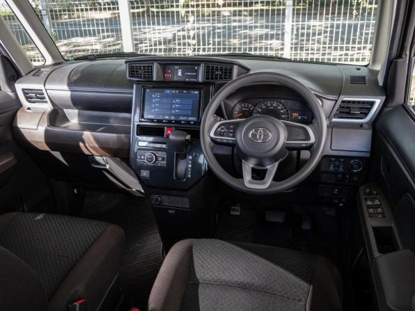 Toyota Roomy I Рестайлинг с пробегом 2021 года, цена 1 150 000 рублей, 67037 км, микровэн, Автокод Объявления