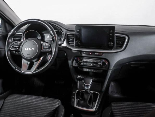 Kia Ceed III Рестайлинг с пробегом 2022 года, цена 1 897 000 рублей, 66844 км, хэтчбек, Автокод Объявления