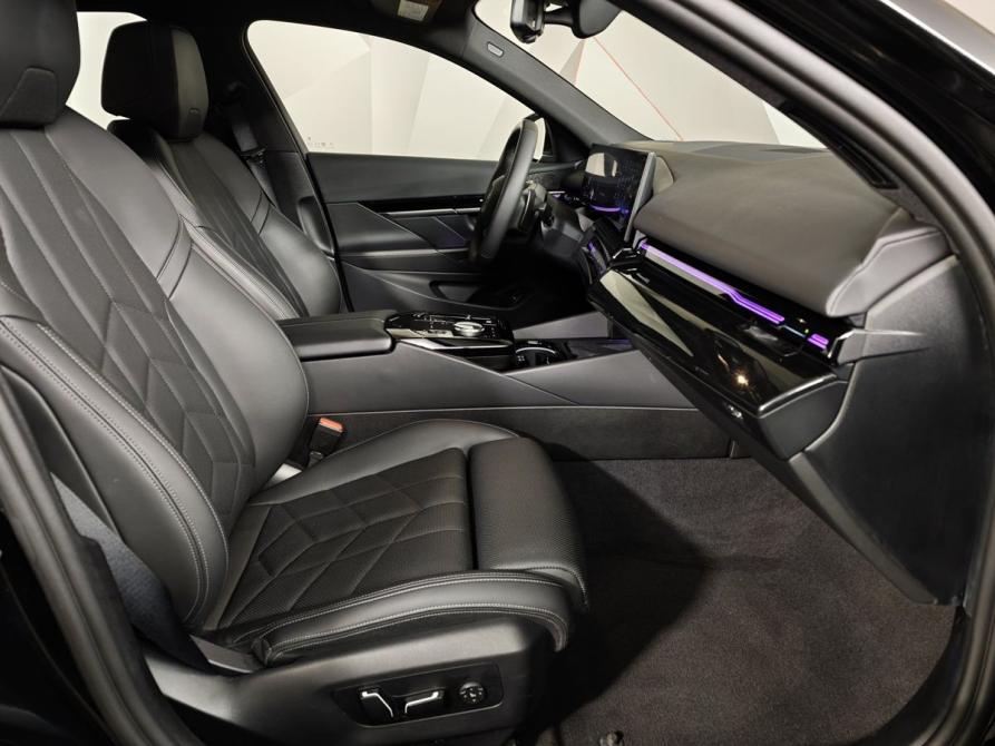 BMW 5 серии VIII (G60/G61/G68) Москва  - изображение 26