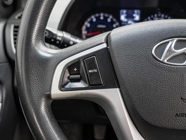 Hyundai Solaris I Рестайлинг с пробегом 2015 года, цена 810 000 рублей, 167946 км, седан, Автокод Объявления