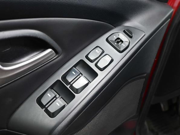 Hyundai ix35 I с пробегом 2010 года, цена 1 079 900 рублей, 374700 км, внедорожник, Автокод Объявления