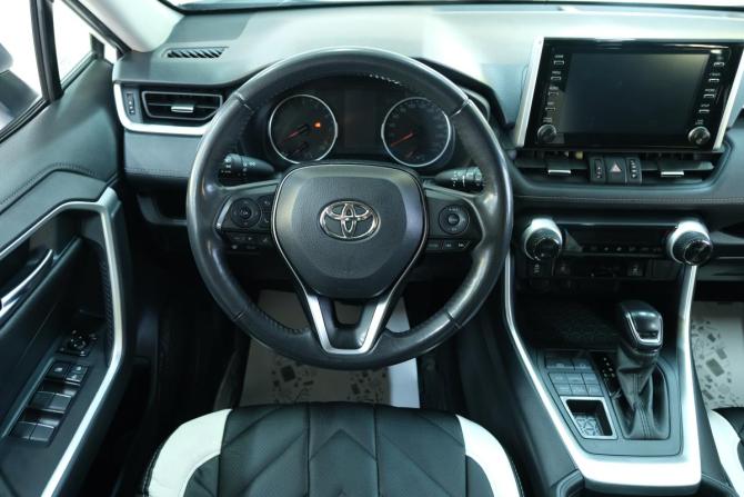 Toyota RAV4 V (XA50) с пробегом 2021 года, цена 3 799 000 рублей, 92200 км, внедорожник, Автокод Объявления