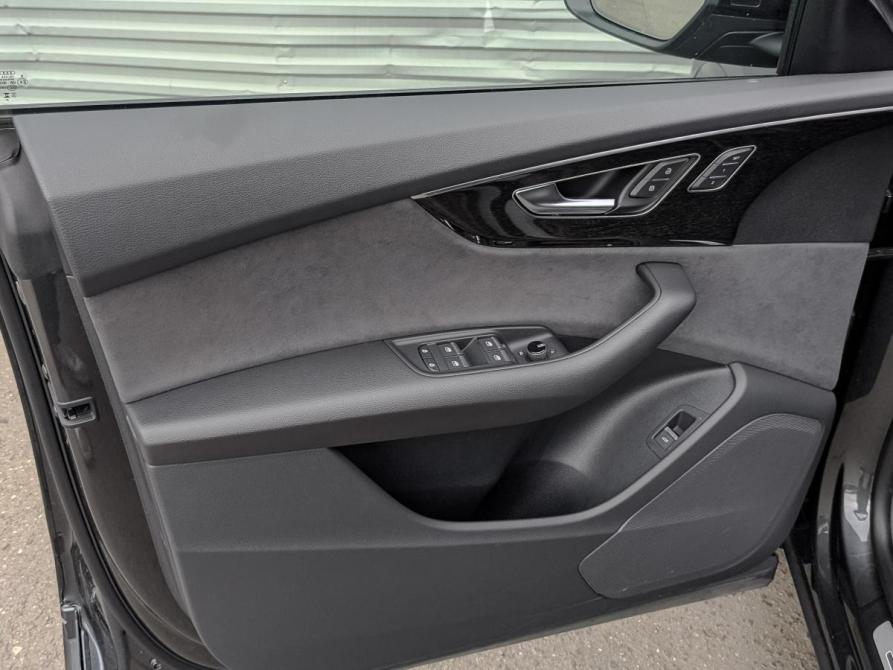 Audi SQ8 I (4M) Рестайлинг Москва  - изображение 19