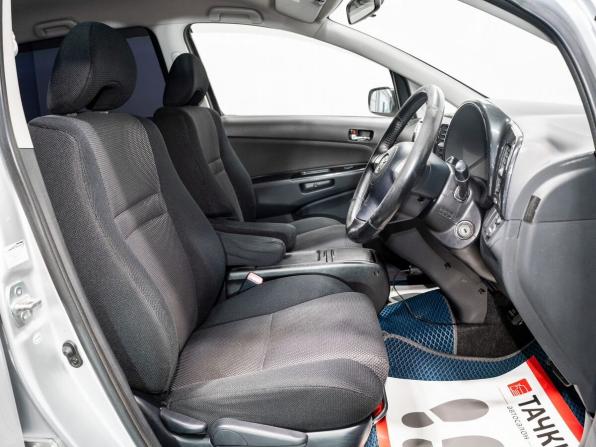 Toyota Wish I с пробегом 2004 года, цена 825 000 рублей, 299999 км, компактвэн, Автокод Объявления