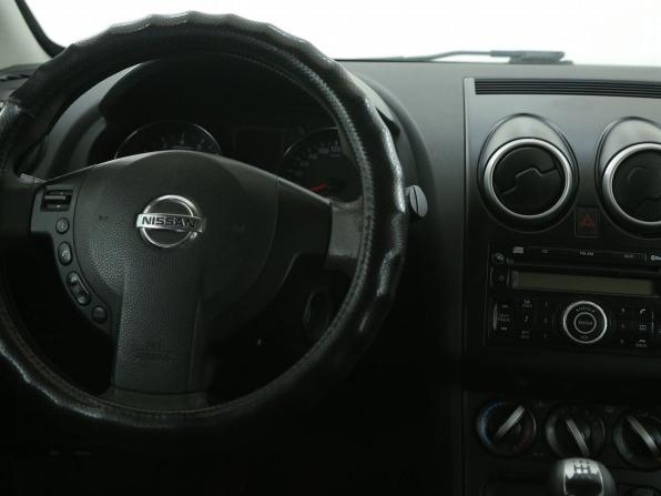 Nissan Qashqai I Рестайлинг с пробегом 2010 года, цена 689 000 рублей, 299300 км, внедорожник, Автокод Объявления