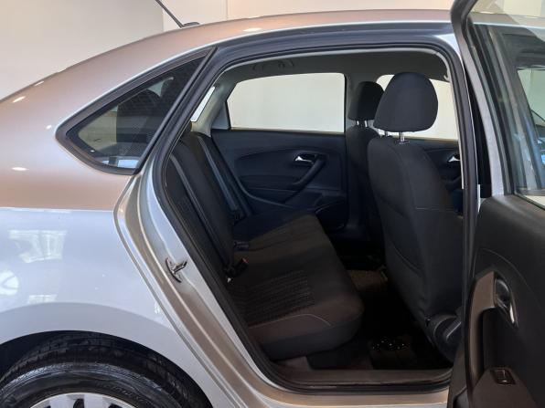 Volkswagen Polo V Рестайлинг с пробегом 2019 года, цена 1 230 000 рублей, 79245 км, седан, Автокод Объявления