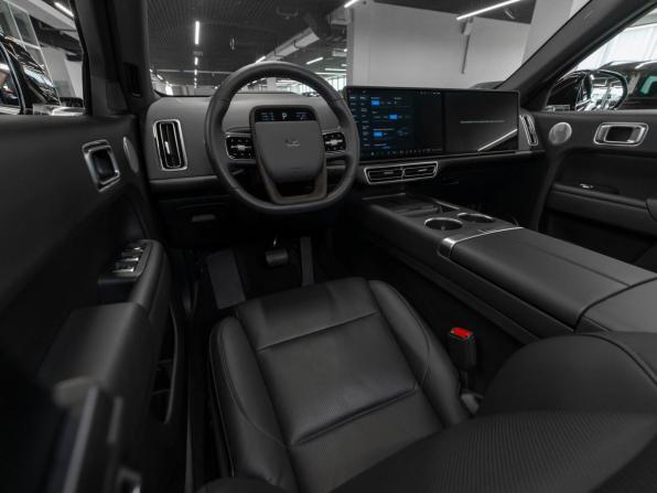 Li Auto (Lixiang) L7 I с пробегом 2023 года, цена 6 750 000 рублей, 5883 км, внедорожник, Автокод Объявления