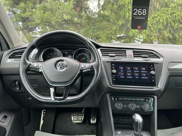 Volkswagen Tiguan II с пробегом 2018 года, цена 1 799 000 рублей, 240393 км, внедорожник, Автокод Объявления