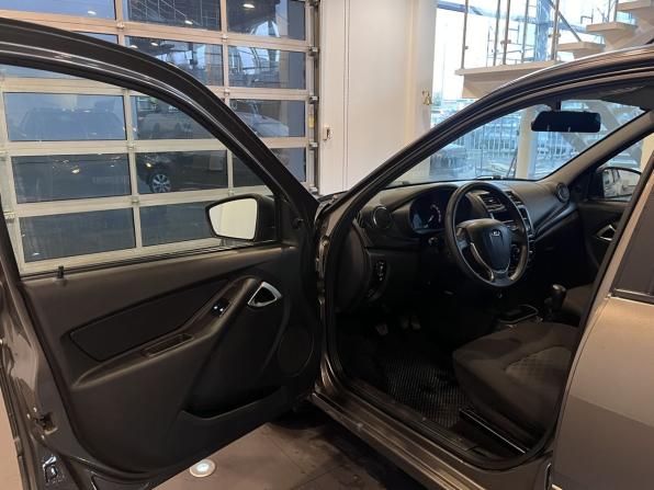 Lada (ВАЗ) Granta I Рестайлинг с пробегом 2019 года, цена 455 000 рублей, 218176 км, лифтбек, Автокод Объявления