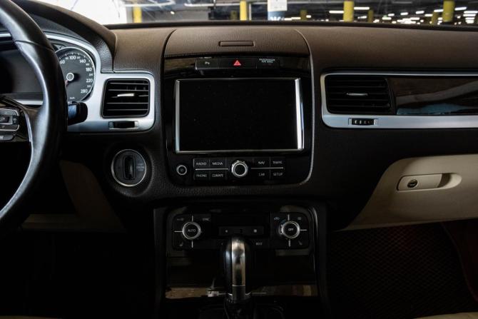 Volkswagen Touareg II с пробегом 2012 года, цена 2 250 000 рублей, 211909 км, внедорожник, Автокод Объявления