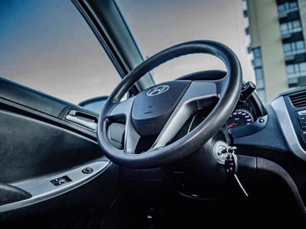 Hyundai Solaris I Рестайлинг с пробегом 2016 года, цена 692 500 рублей, 132000 км, седан, Автокод Объявления