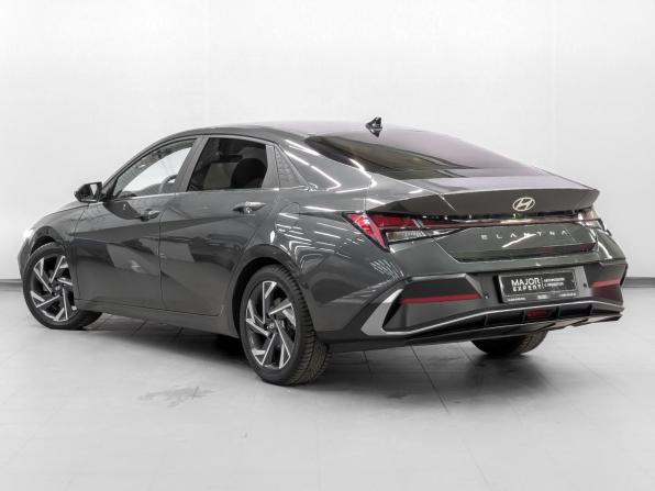 Hyundai Elantra VII (CN7) Рестайлинг с пробегом 2024 года, цена 2 220 000 рублей, 22800 км, седан, Автокод Объявления