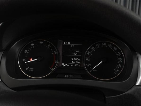 Skoda Rapid I с пробегом 2016 года, цена 1 159 000 рублей, 75370 км, лифтбек, Автокод Объявления