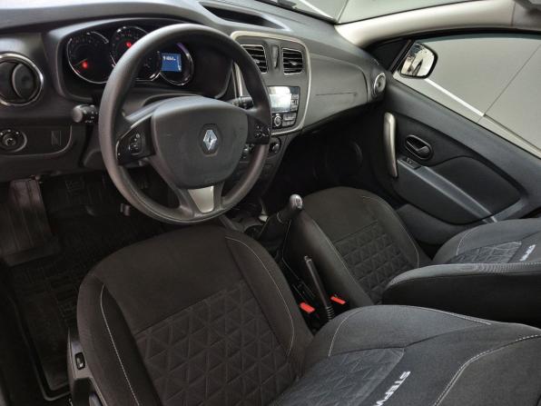 Renault Sandero II с пробегом 2017 года, цена 1 049 000 рублей, 91054 км, хэтчбек, Автокод Объявления