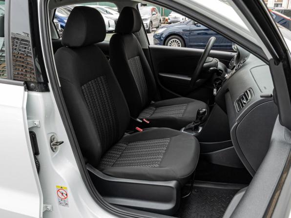 Volkswagen Polo V Рестайлинг с пробегом 2017 года, цена 1 225 000 рублей, 84408 км, седан, Автокод Объявления