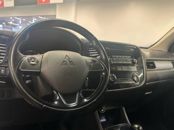 Mitsubishi Outlander III Рестайлинг 2 с пробегом 2016 года, цена 1 639 000 рублей, 177706 км, внедорожник, Автокод Объявления