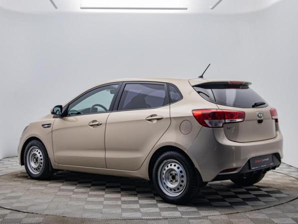 Kia Rio III Рестайлинг с пробегом 2015 года, цена 885 000 рублей, 111501 км, хэтчбек, Автокод Объявления