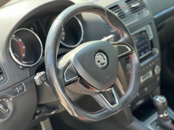 Skoda Yeti I Рестайлинг с пробегом 2017 года, цена 949 000 рублей, 343000 км, внедорожник, Автокод Объявления