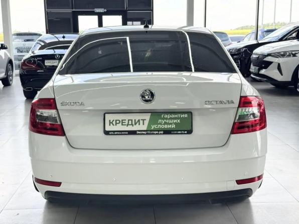 Skoda Octavia III (A7) Рестайлинг с пробегом 2019 года, цена 1 649 000 рублей, 71839 км, лифтбек, Автокод Объявления