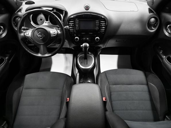 Nissan Juke I Рестайлинг с пробегом 2018 года, цена 1 575 000 рублей, 115066 км, внедорожник, Автокод Объявления