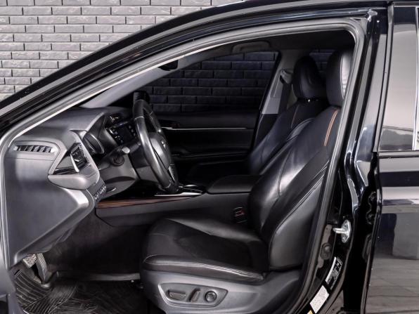 Toyota Camry VIII (XV70) с пробегом 2018 года, цена 2 450 000 рублей, 106888 км, седан, Автокод Объявления
